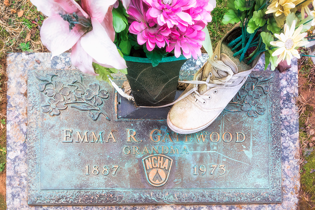 The headstone of Grandma Gatewood - a truly amazing American